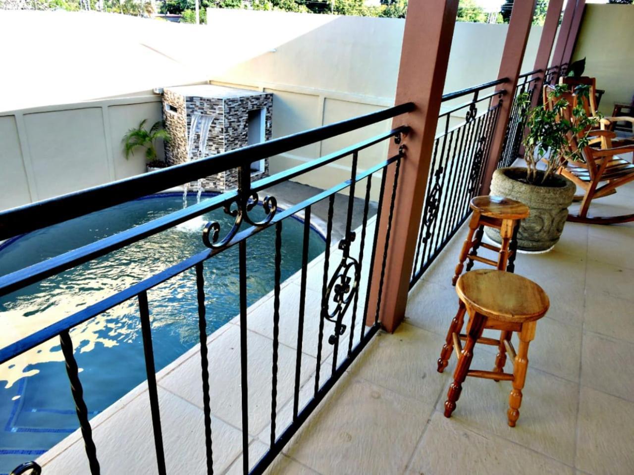 Hotel Xolotlan Манагуа Экстерьер фото