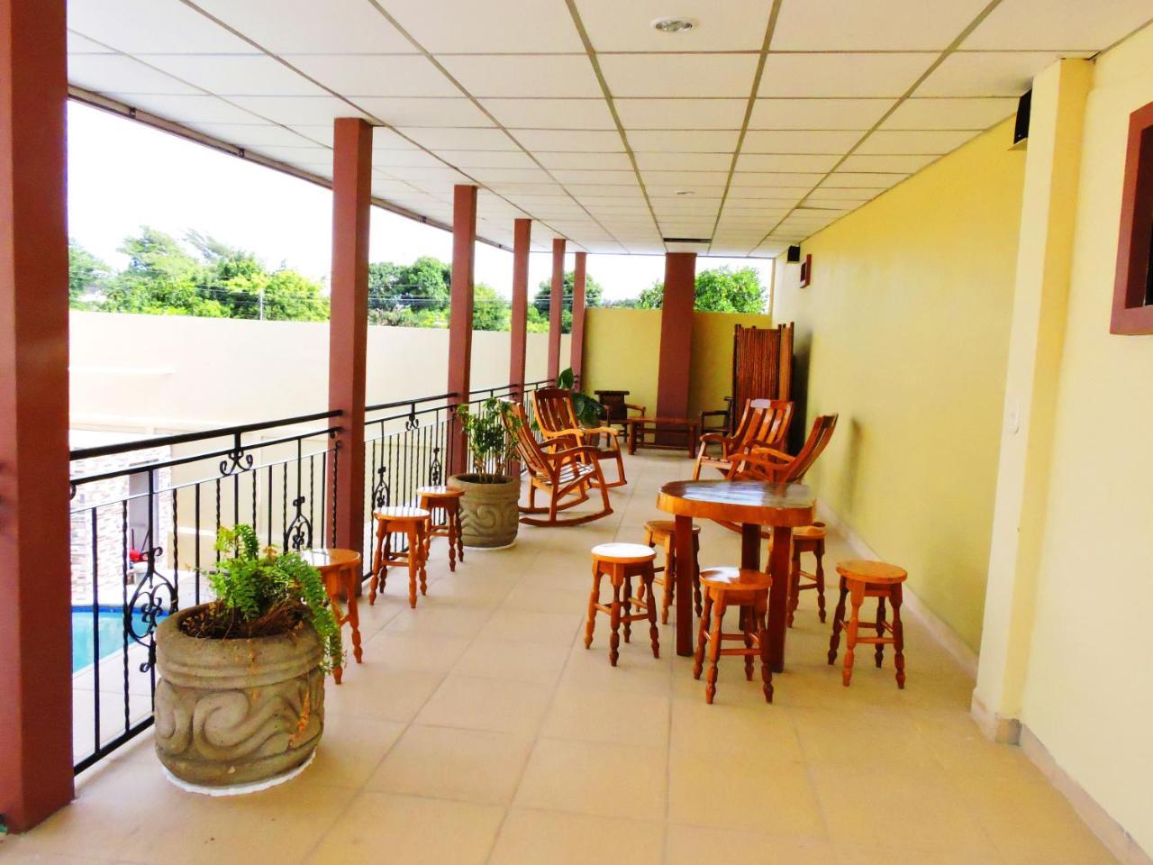 Hotel Xolotlan Манагуа Экстерьер фото